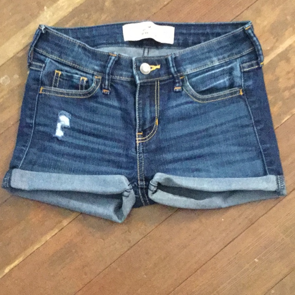 ♥️NWOT♥️hollister jeans made into shorts